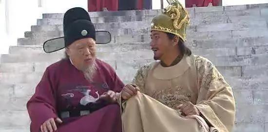 一次，朱元璋怒斥堂堂正三品官员曾秉正：“我不过是罢了你的官，你竟然把女儿卖了凑路