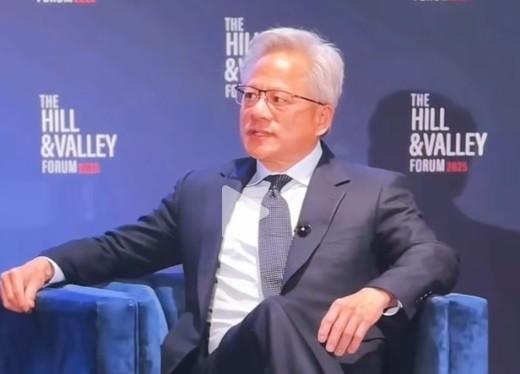黄总说漏嘴的几句话在全网疯传。他对AI的未来和普通人找工作的预测，不妨看看，你会