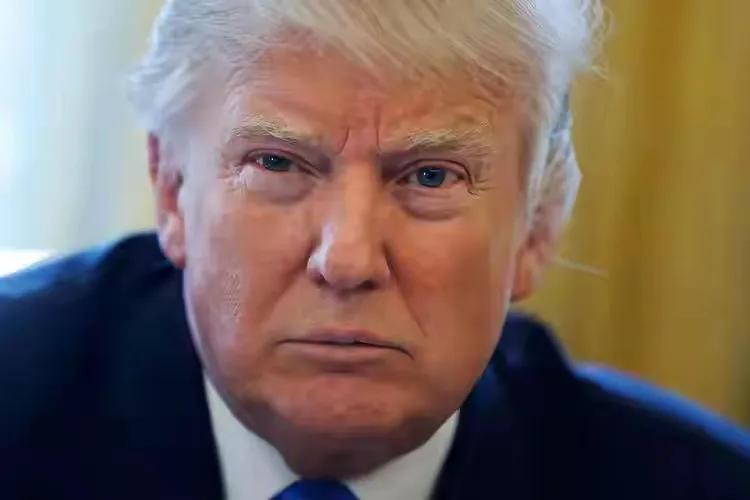 为什么这次中国从经济上不打算救美国了？现在救美国，将来就是更害中国。主要