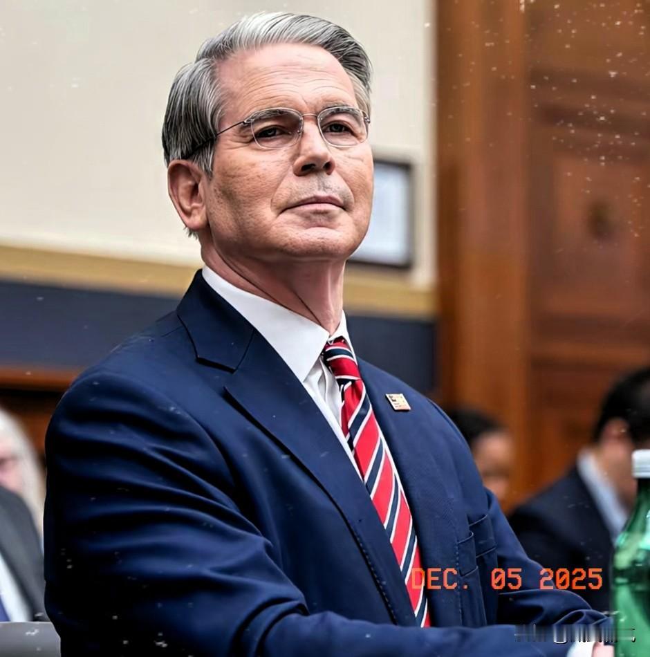 美国财政部长贝森特最近说了一句让高市早苗和整个世界都为之一震的话！他当着全世界的