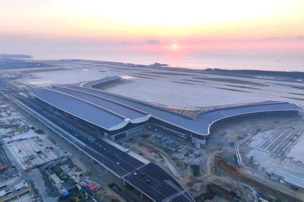 福州机场二期何时升级为4F级？根据公开信息，福州长乐国际机场二期扩建工程计划