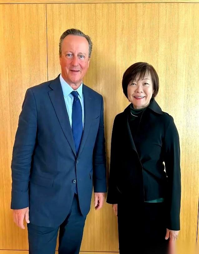 安倍要是知道，估计得从盒里气得蹦出来。他见普京19次，磨破嘴皮子，人家爱答不理