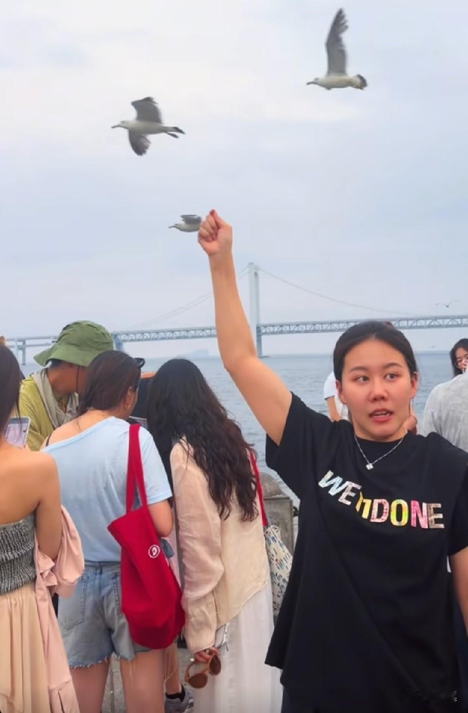 陈幸同原来也这么胆小啊！这不昨天同同更新社媒，发了她在大连打乒超第一阶段和钱