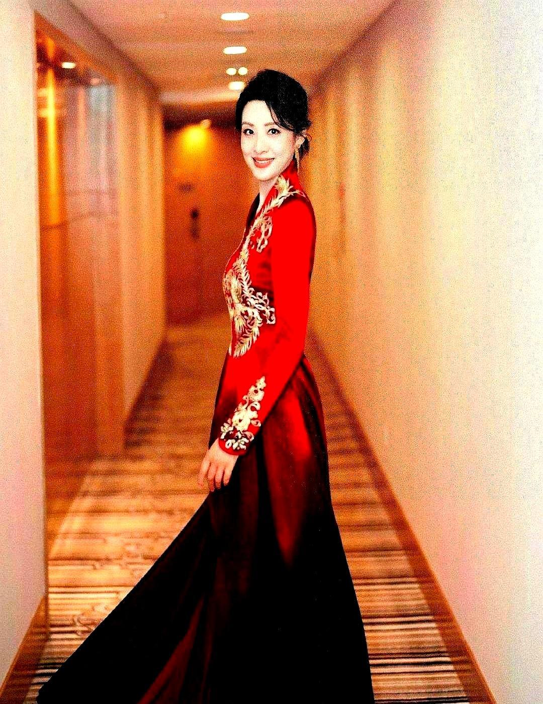 饭局上敢这样损你的，千万别翻脸。郭麒麟指着央视名嘴周涛，当着所有人的面说，