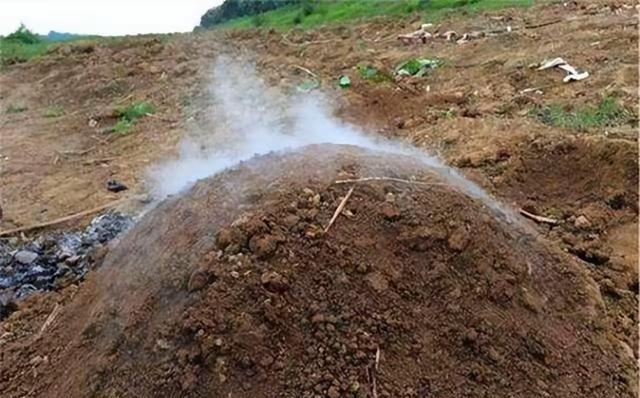 2018年的一天，家住湖北崇阳金塘镇的孙老汉，突然接到村民的一通电话，称他家祖坟