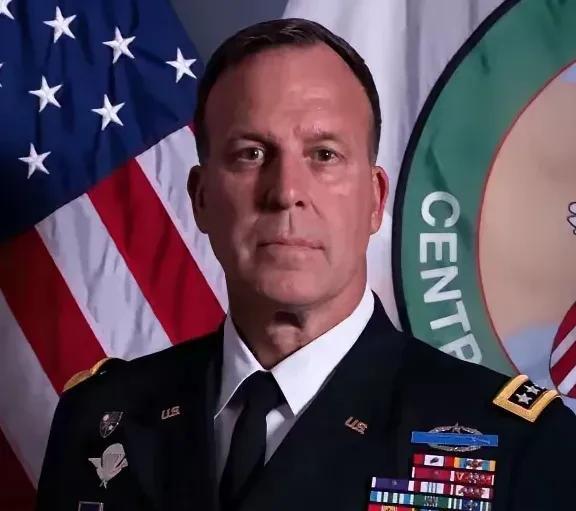 美上将到访伊斯兰堡想了解中式防空体系战力美国上将访问巴基斯坦意图了解中式防空体