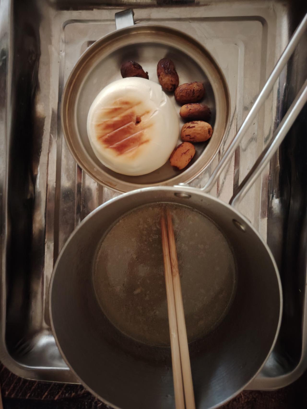 蔬菜水果的共性是行气祛湿祛风活血除寒热（泻法，类似营养学所说抗营养物质），但是水