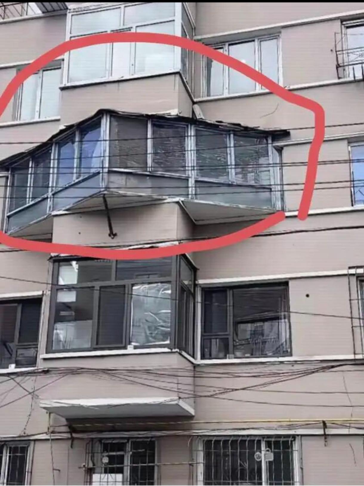 什么叫三角力学，怎么应许这样搭建。增加了窗台空间，不是陷进去，是塌下来，结构也是