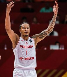 索汉面临的不是合同大小的问题，而是如何在NBA生存的问题索汉打出了付出以来最烂