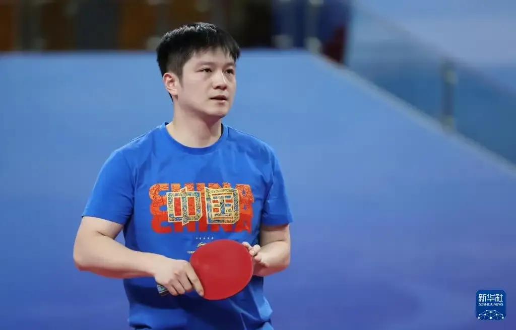 缺樊振东的伦敦世乒赛，国乒男队没那么好欺负，五虎战将拼就是了伦敦世乒赛名单一