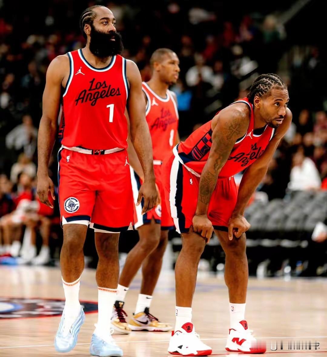 事关快船！12月15日，2条信息值得一提:一、主帅泰伦·卢在训练后采访中