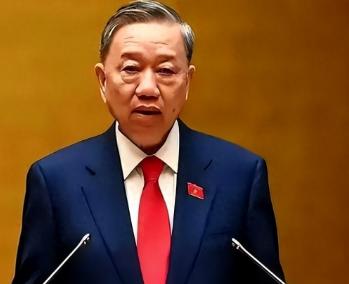 苏林这次坐不住了，刚当上国家主席就忙着访华，因为他看清楚了一件事，现在整个东南亚