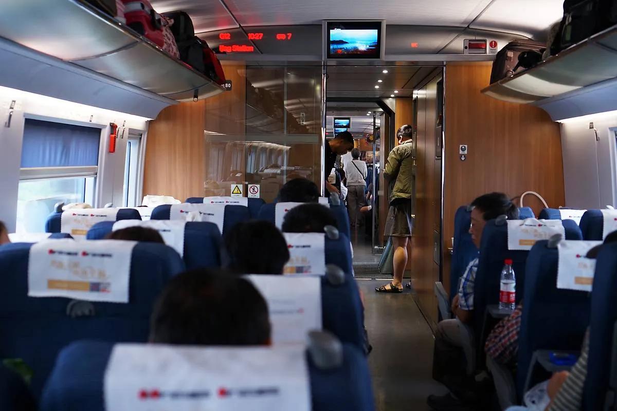 12306这次回应一等座禁止无座乘客逗留终于给那些“我弱我有理”的人扇了一个