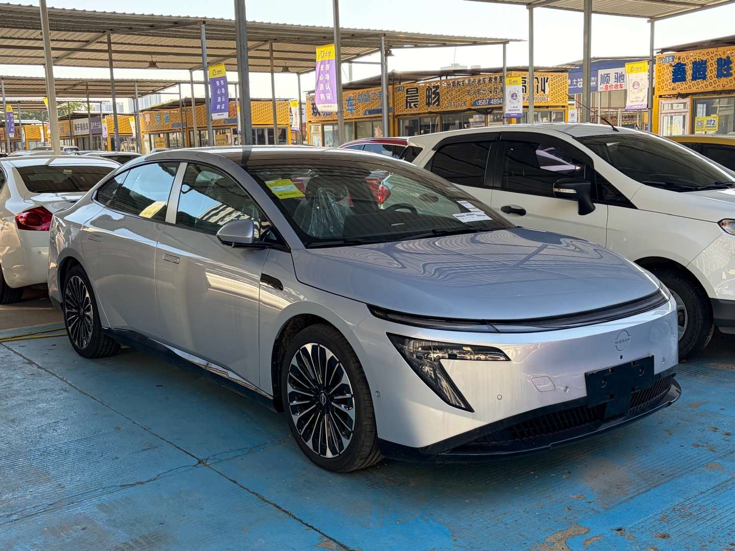 日产N7卖掉一台，全新未上牌的，不是0公里二手车。25款顶配日产N7纯电625Max，指导价14.9