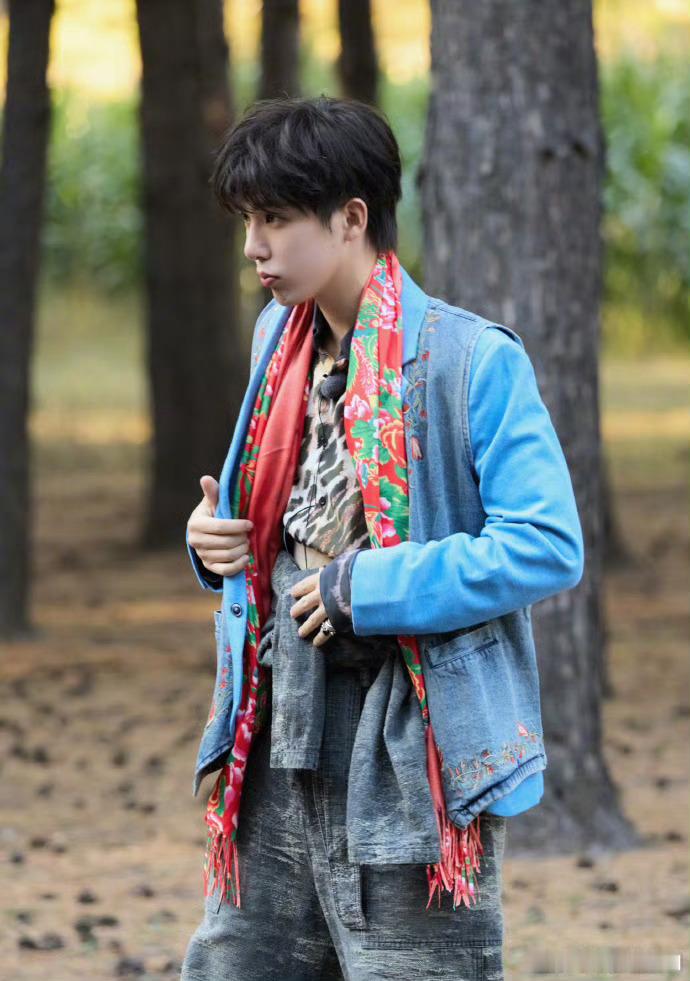 王安宇不愧是黏人精转世！《现在就出发》全程贴贴搭子，软乎乎撒娇超可爱，上辈子黏人