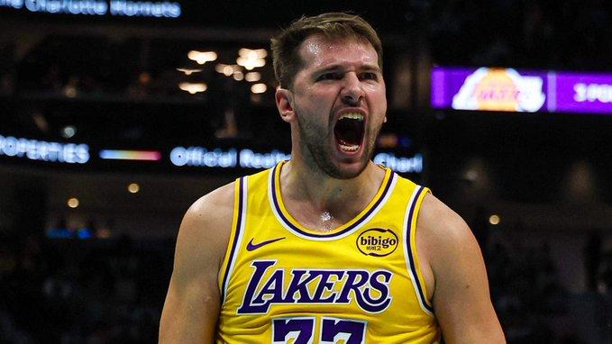 NBA新赛季揭幕战！最不服气的2支球队1、湖人洛杉矶的球队，居然没能被安排N