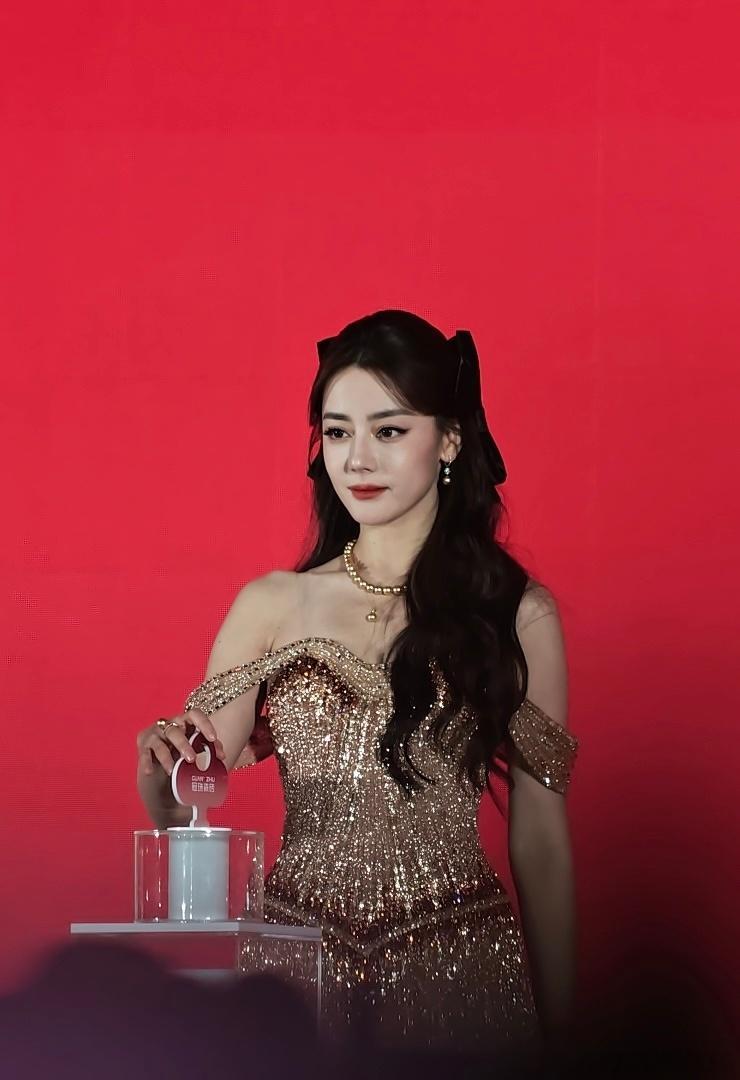 迪丽热巴再来分享几张没分享过的美图