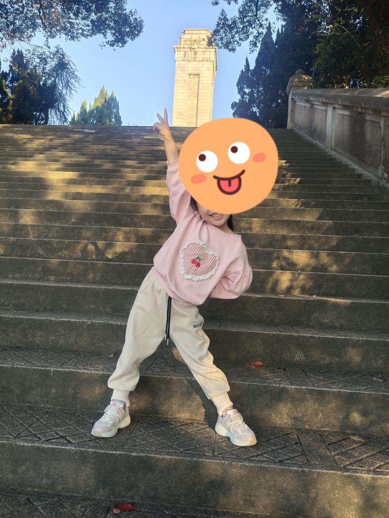 祝我闺女新的一年学习进步，快乐成长