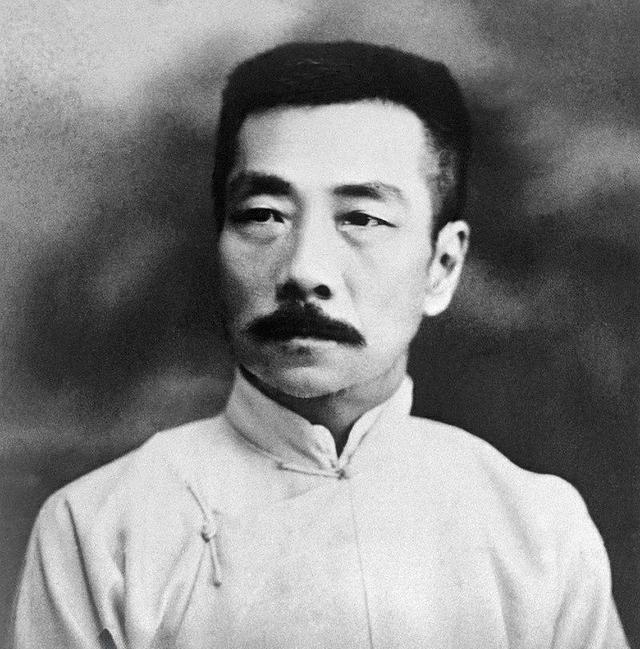 1933年，戴笠派沈醉刺杀鲁迅，哪知沈醉在鲁迅家附近蹲守数月后，竟然放弃行动：“