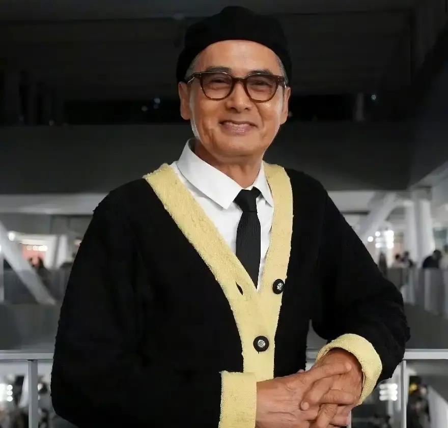 向华强说周润发缺功夫？他说这话时，就漏了。全球票房前十，只剩两部纯靠打。功