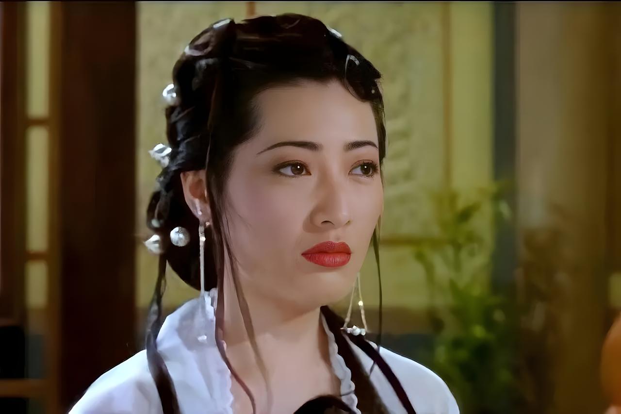 在港片的黄金时期，香港被称为东方好莱坞，吸引了不少外籍演员前来发展，其中很多日籍