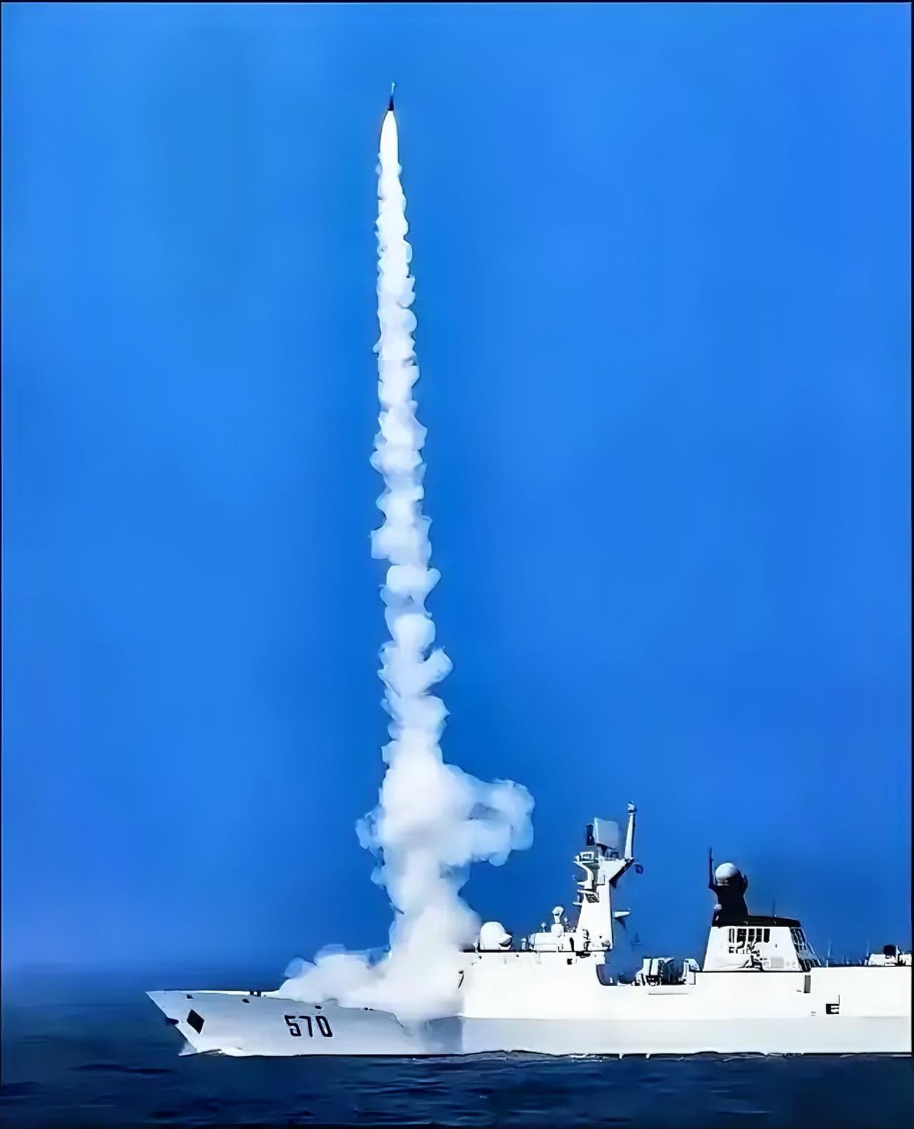 震撼实射！巴铁在阿拉伯海亮剑，中国红旗-16外贸版精准绝杀，威力震彻全球！