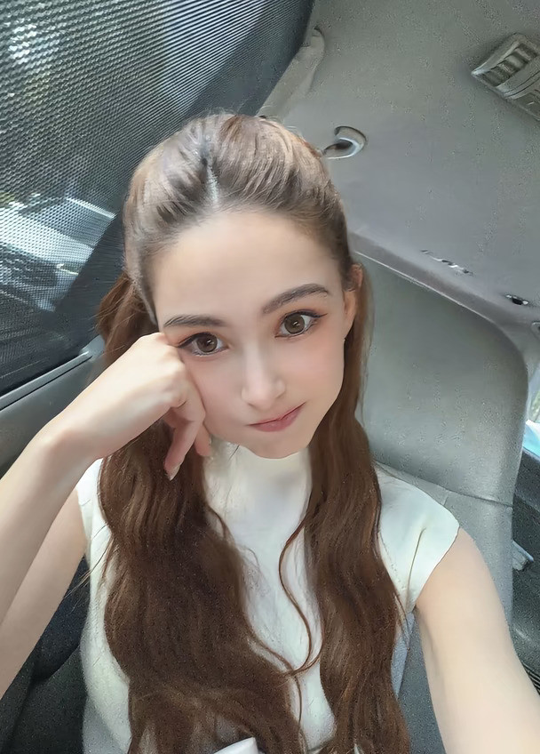 昆凌的日常生活分享图片