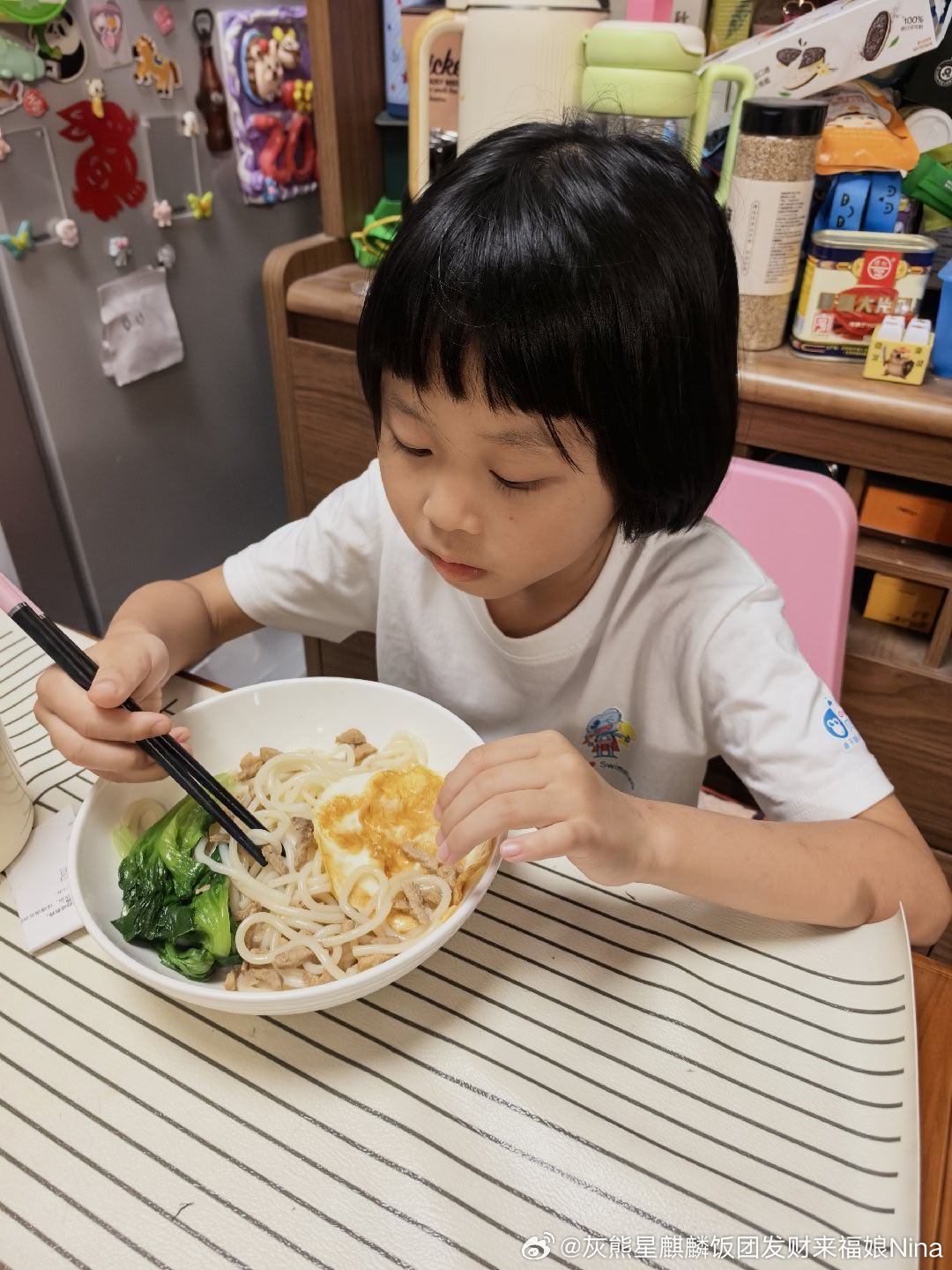 今天饭团奶奶做好吃的粉午饭要积极