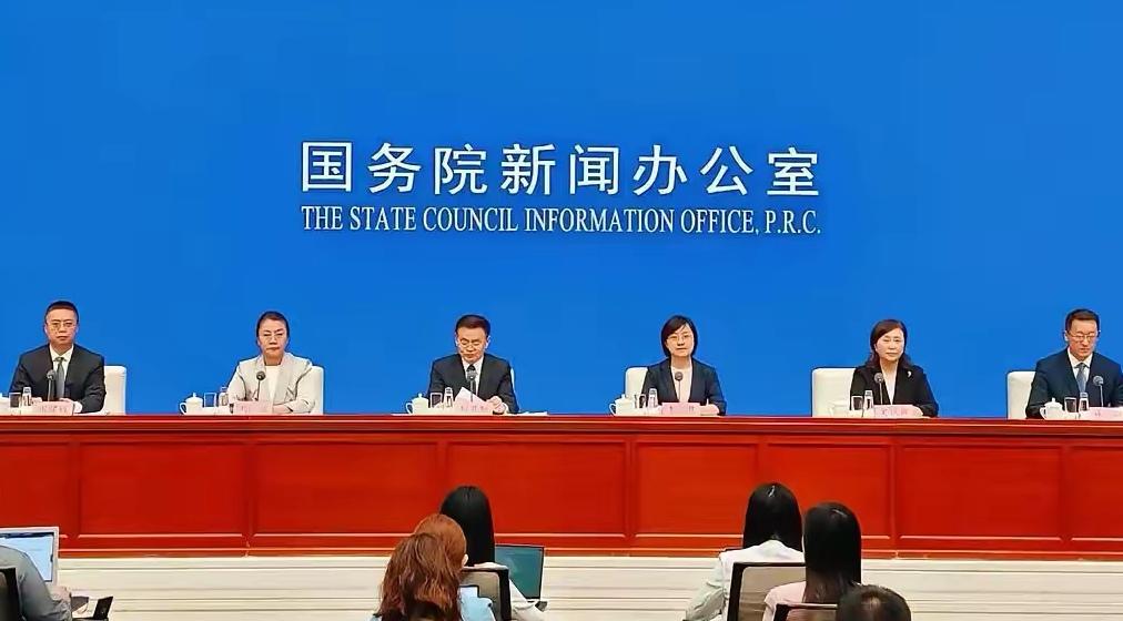 清退30万执法人员，清理7000多个不合规执法主体，5月的这个新动作可谓影响巨大