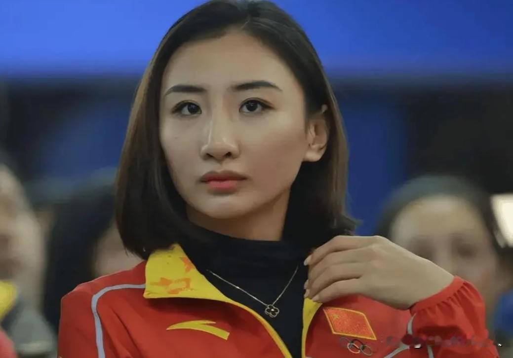 “退亲吧！”2019年，30岁的奥运冠军何雯娜怀孕5个月，与38岁身家过亿的