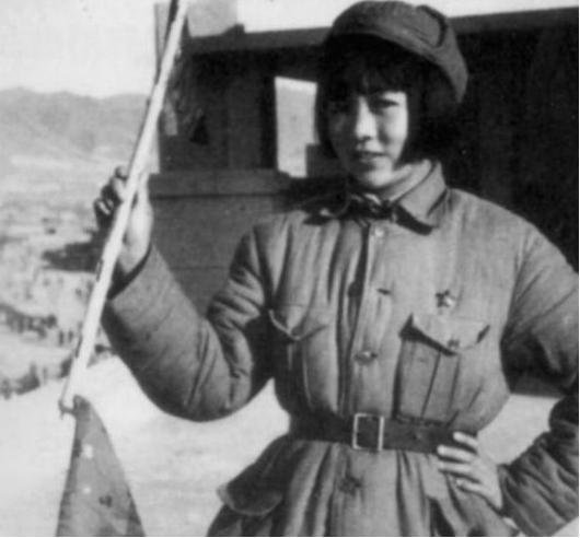 1950年，解放军在甘肃端掉一个土匪窝后惊讶的发现，这个土匪首领居然是一个女人，