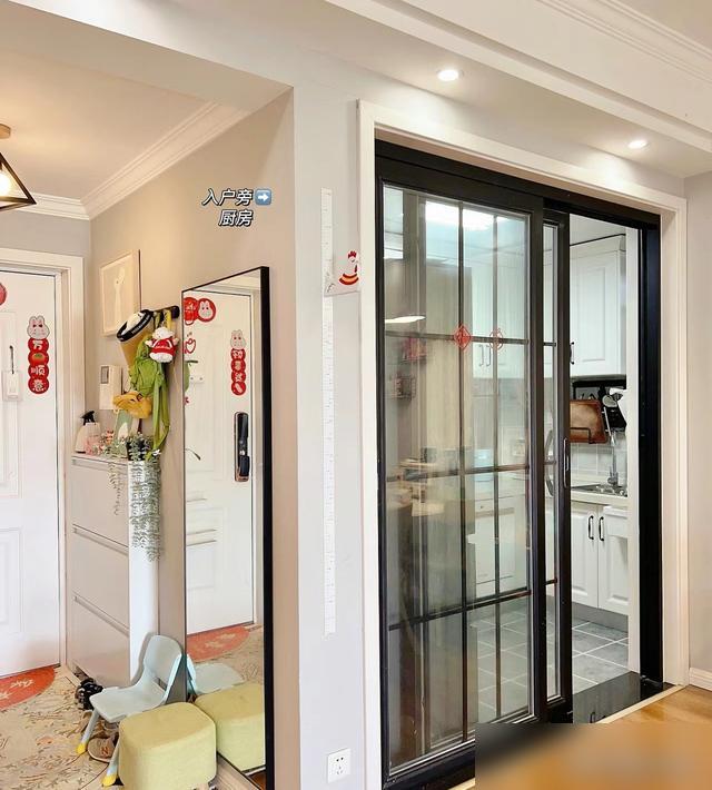 后悔死了！我家厨房刚装的推拉门，现在看人家装口袋门，简直想拆了重装！最近刷到好多