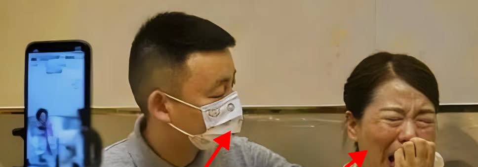 给姚策看病，都指望着许敏和姚师兵拿钱。​老杜说：我们家没钱，自己这么多年身体