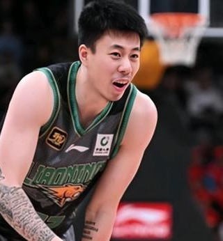辽宁男篮球员张镇麟：骂我可以，但别骂我家人。辽宁男篮球员张镇麟谈到近几年的争议，