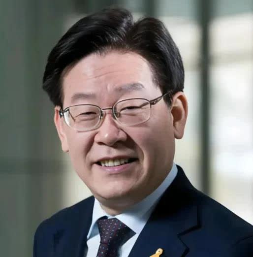 李在明政府为了改善半岛关系，打算允许韩国老百姓以个人的方式去朝鲜旅游。很多人说这
