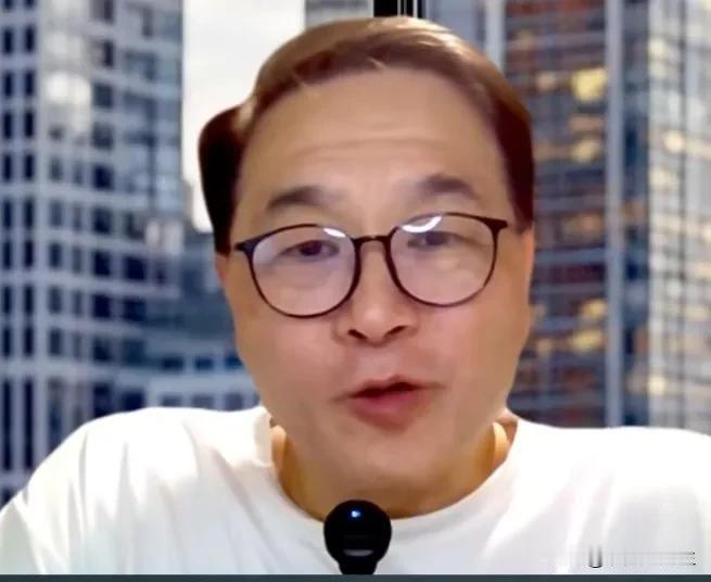 台湾博主非大今天表示，他要恭喜赵少康因为访问了沈伯洋，节目收视率破了百万。如果他