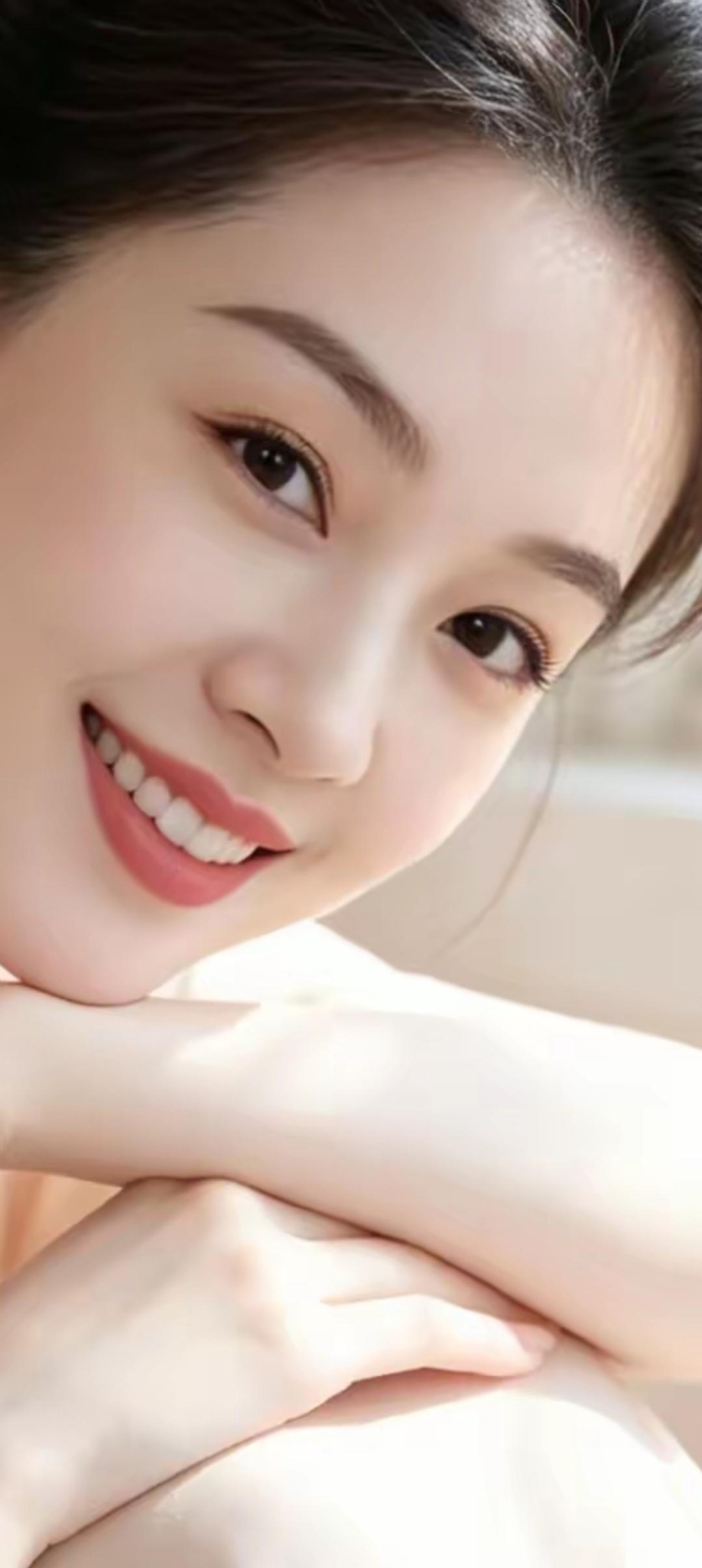 甜美笑容，温柔可人，阳光下的少女心🌞💖