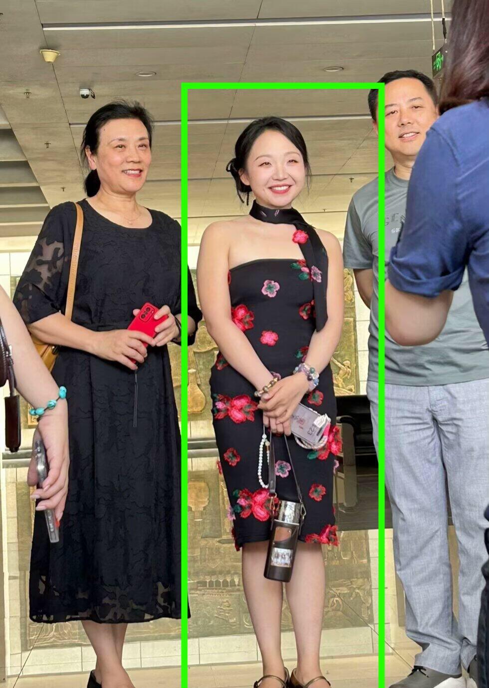 辣目洋子为什么能成功？不是因为她985毕业很聪明，也不是因为她自信，而是因为
