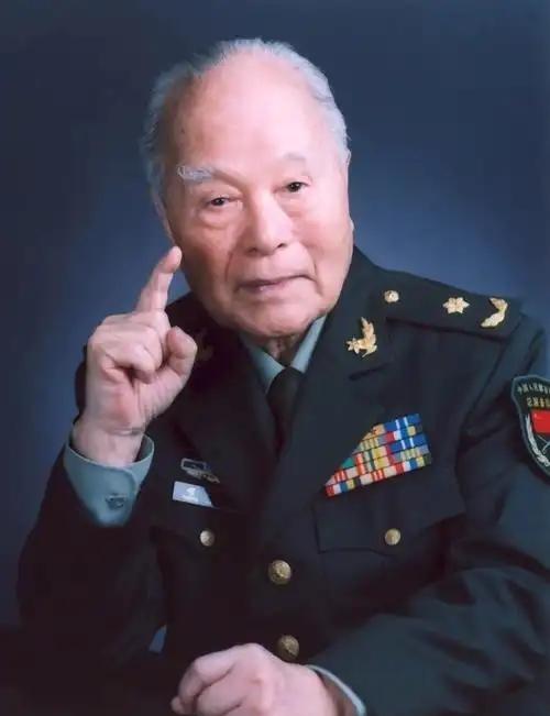 中国唯一一位集满六大荣誉的科学家，隐姓埋名40载，铸大国核盾牌！ 程开甲的一