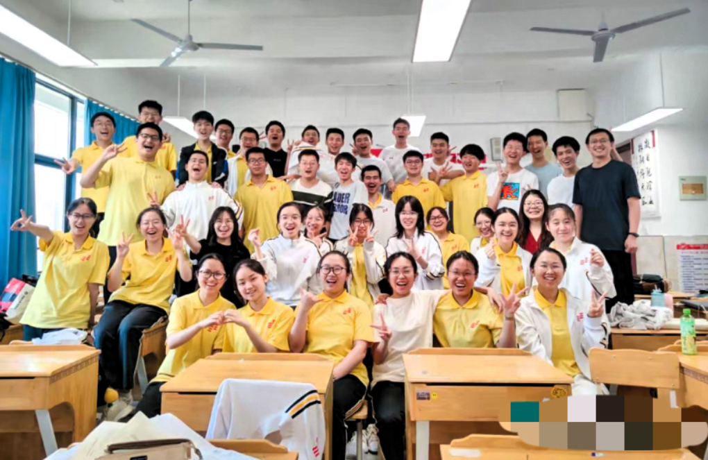 高考放榜后，又被武汉一个班级震撼到！武汉市第三中学“钱学森科技班”，全班38