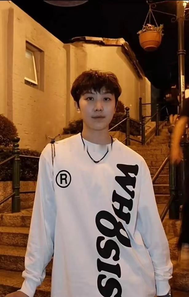 陈博雅更新社交媒体，照片为去澳门玩。近期天津队主教练陈方接受采访说她并没退役。中