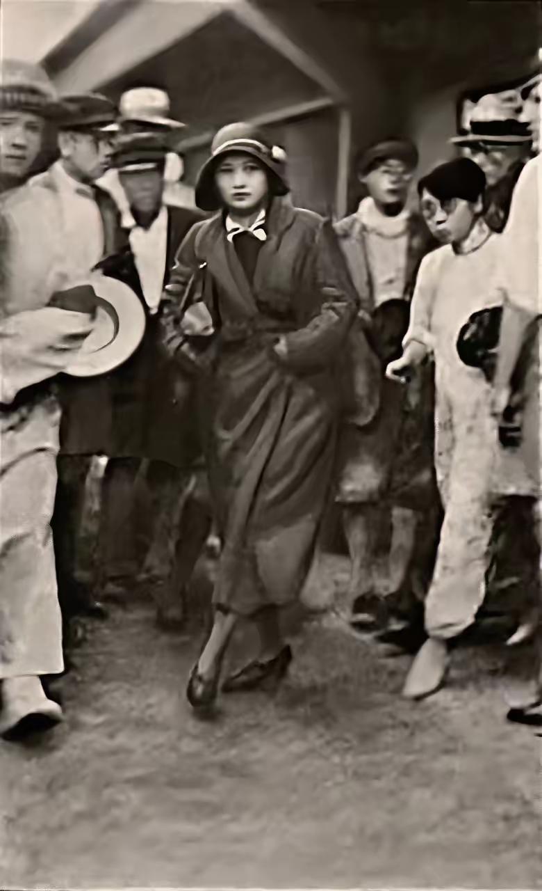 1931年7月23日，孔祥熙即从上海发往柏林一封电报：“母亲今日下午在青岛平静去