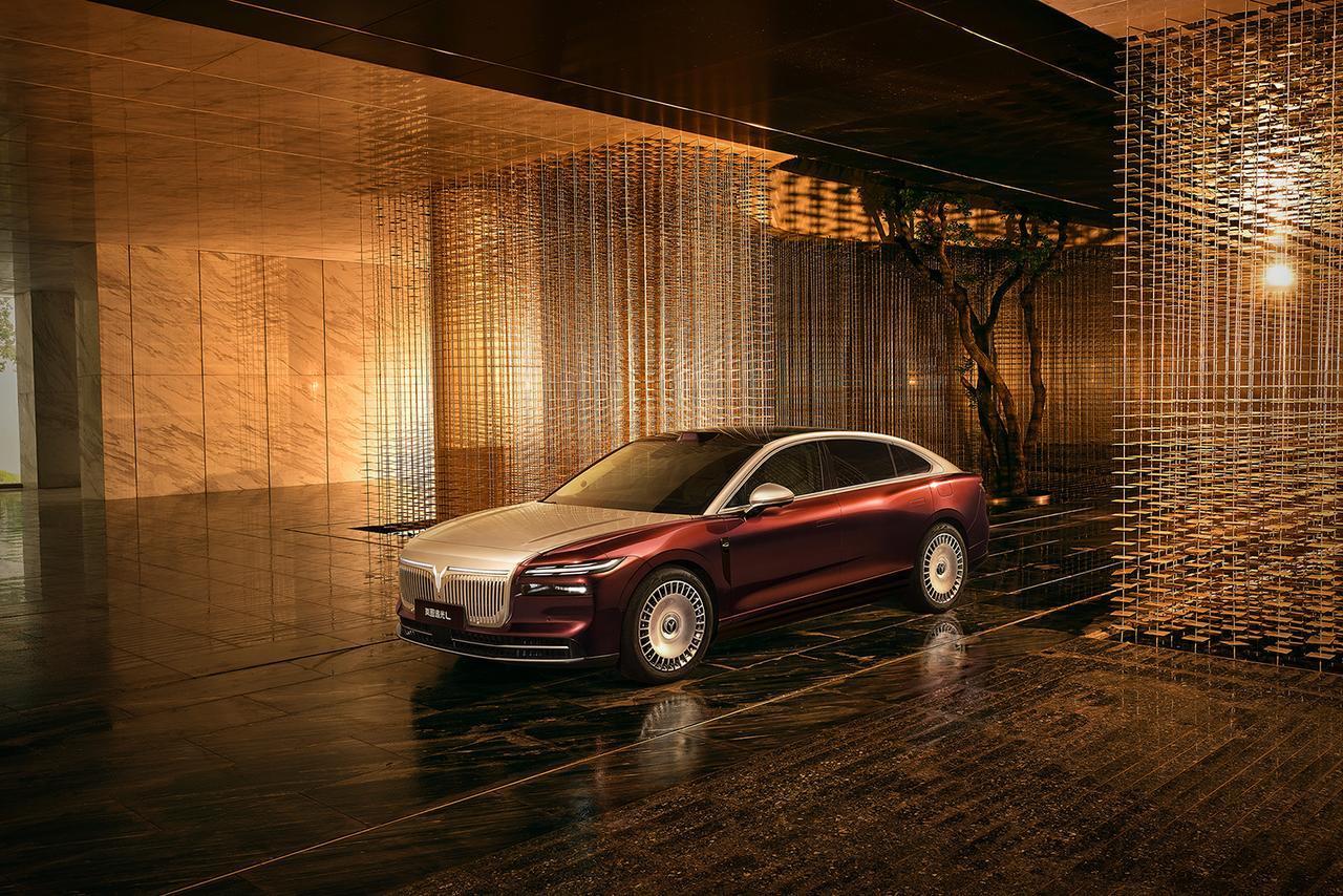 【63度大电池，纯电续航410km！岚图追光L即将上市】岚图追光L自从曝光以来就