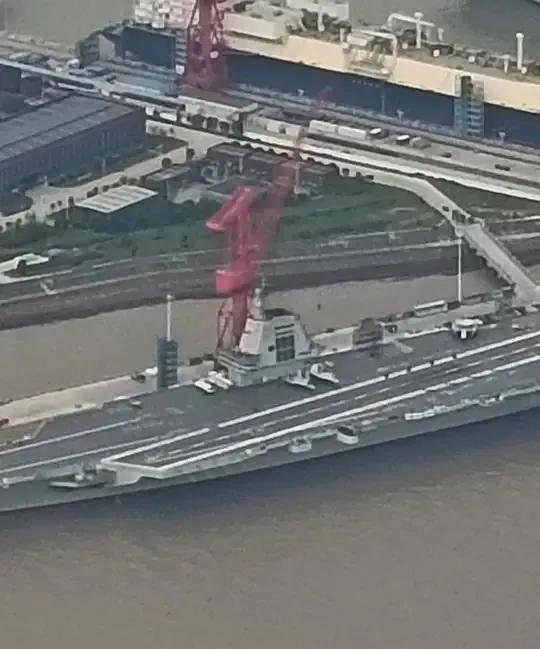 福建舰最新画面！#福建舰