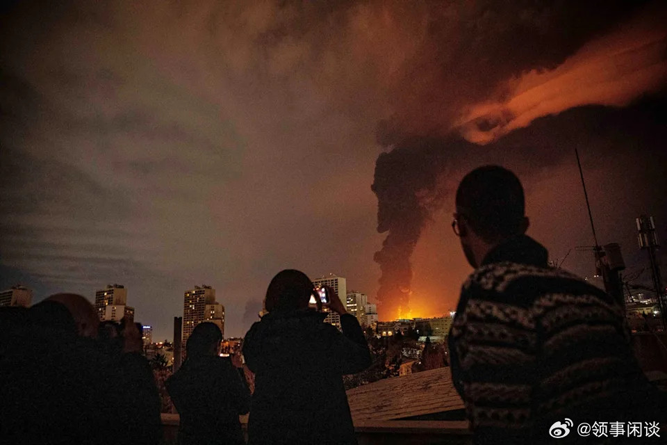 【赫格塞斯要求“爱国媒体”重写新闻标题】（独立报）面露怒色的皮特·赫格塞斯敦促“