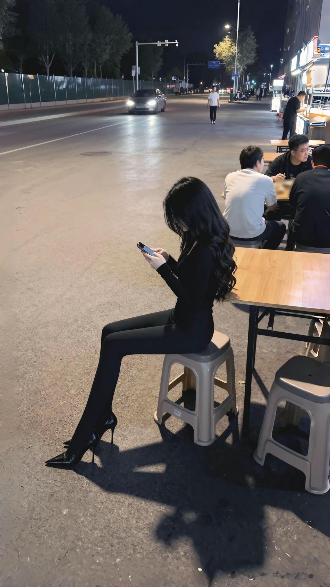 最近刷到不少婚姻里的糟心事，突然想问：现在出轨的代价，是不是真的太低了？先说