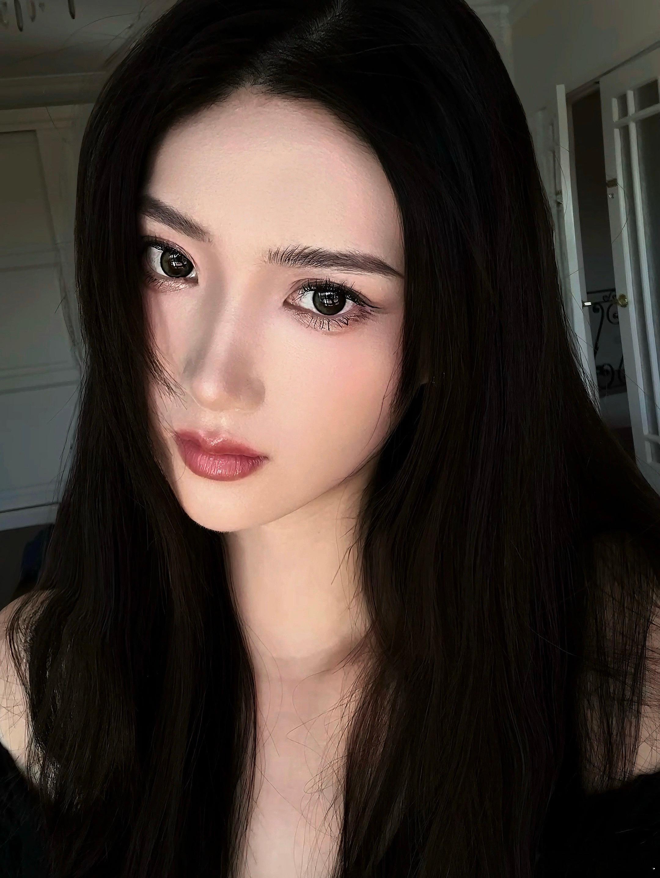 美人嗔怒​​​
