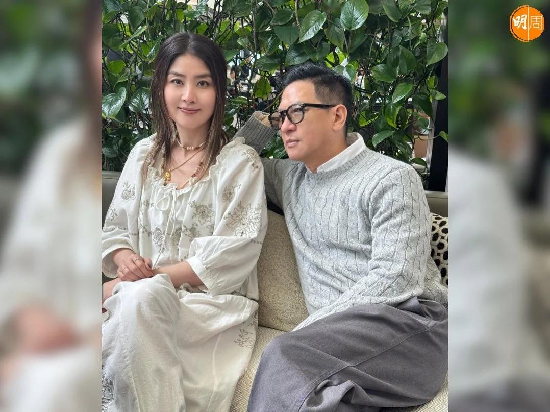 张家辉与陈慧琳。有网友爆料陈慧琳经常与家辉太太关咏荷一起打牌，她们是麻雀友来的。