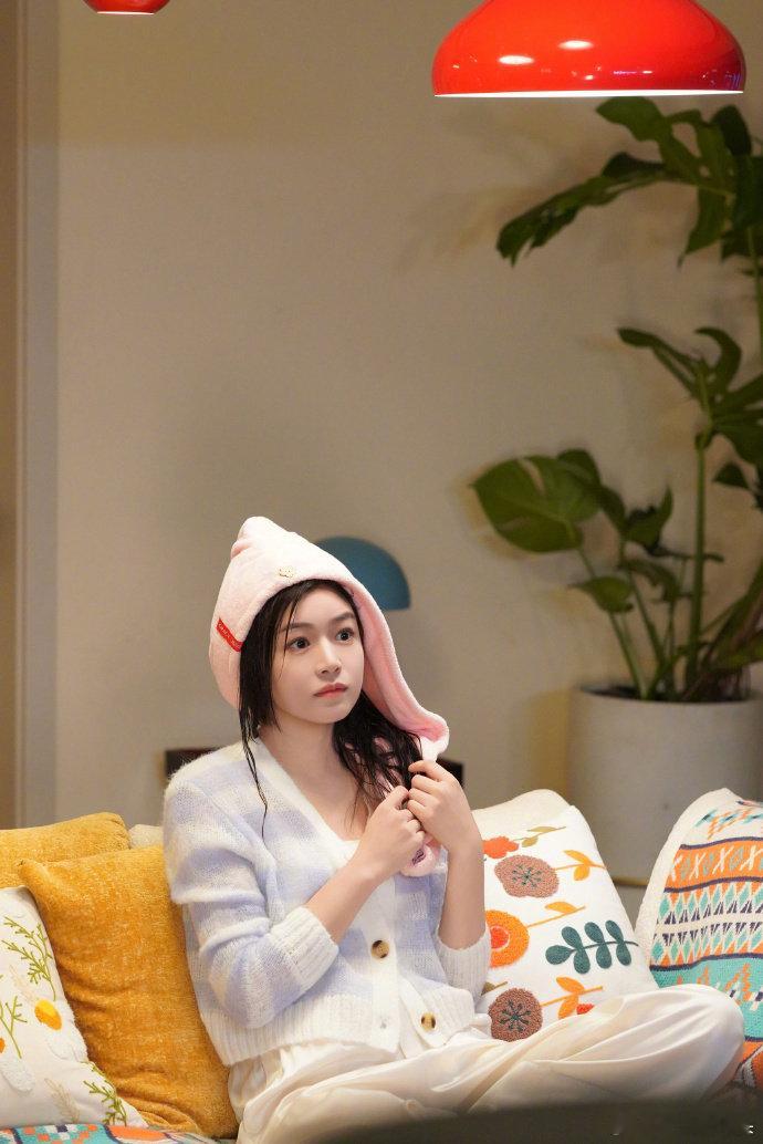 陈妍希周柯宇首付三万月供两千三万首付拿下忠犬学弟，两千月供换双向奔赴，我愿称这