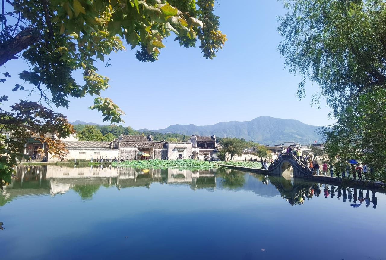 西递的房子，宏村的风景去皖南之前，我对西递和宏村的想象，是两幅几乎可以重叠的